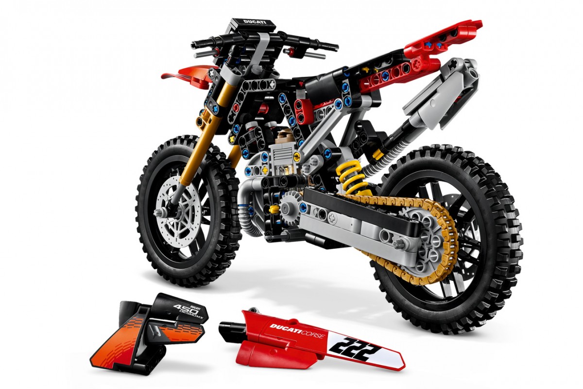 Конструктор LEGO Ducati Desmo450 MX