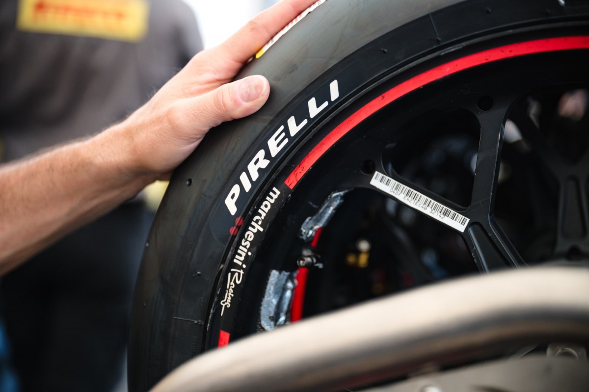 Молодые пилоты будут иметь преимущество при переходе MotoGP на Pirelli