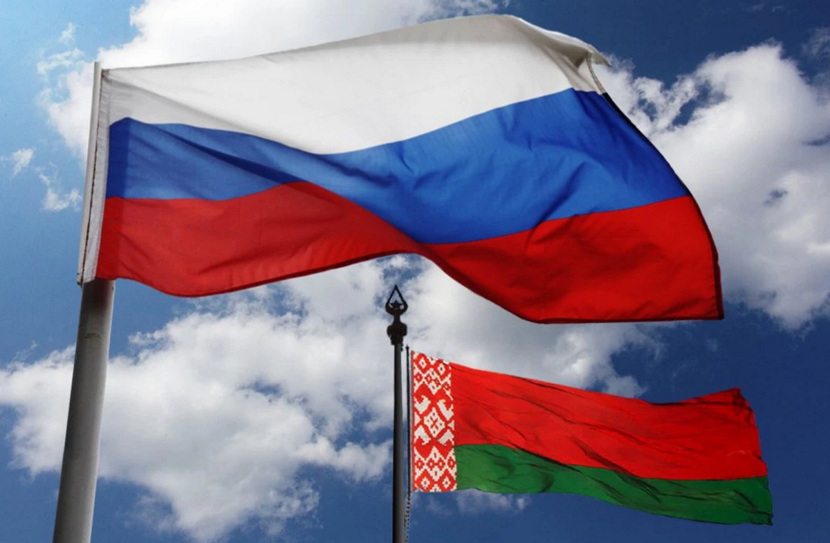 Флаги России и Беларуси снова появятся на международных соревнованиях по автоспорту
