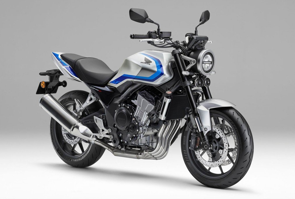 Honda CB400 Super Four E-Clutch (2026)