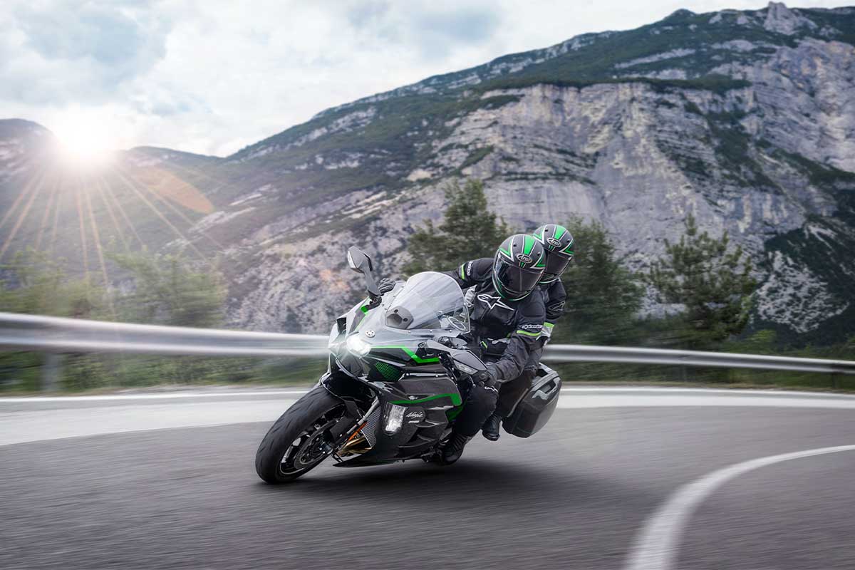 Kawasaki Ninja H2 SX SE Tour (2027)