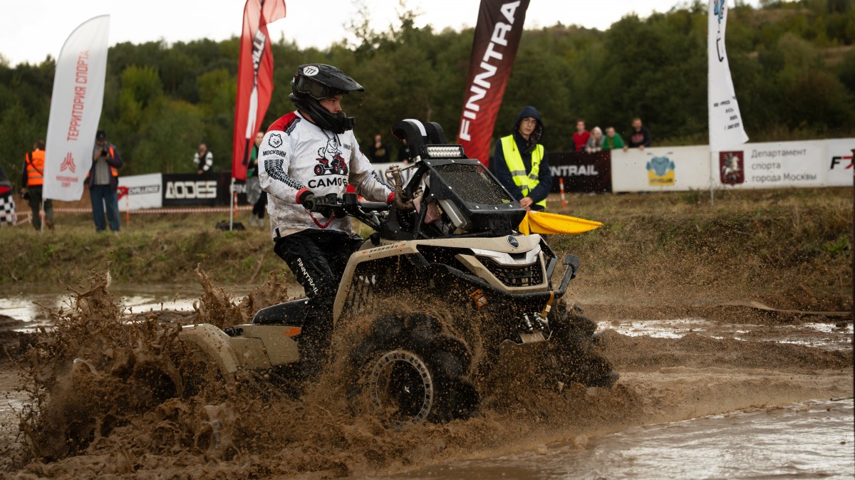 Никита Москвин с Sharmax Force 1100