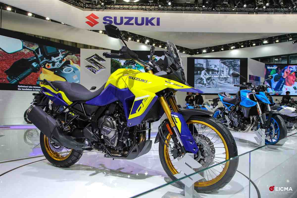 EICMA-2022: Suzuki V-Strom 800 DE  GSX-8S -      V-Twin