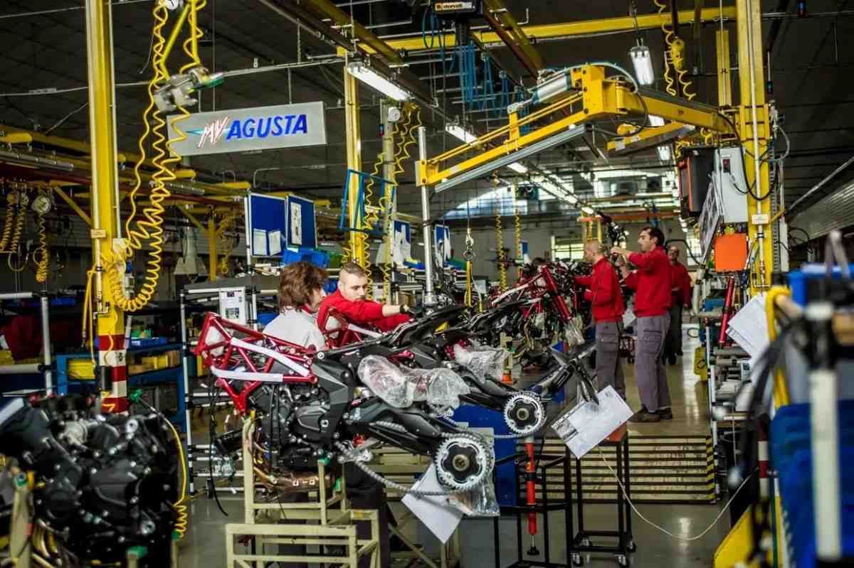 MV Agusta вернет независимость от KTM