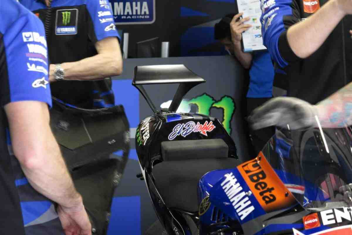 Yamaha передает привет из прошлого MotoGP: монстральный винглет в стиле Формулы-1 - фото