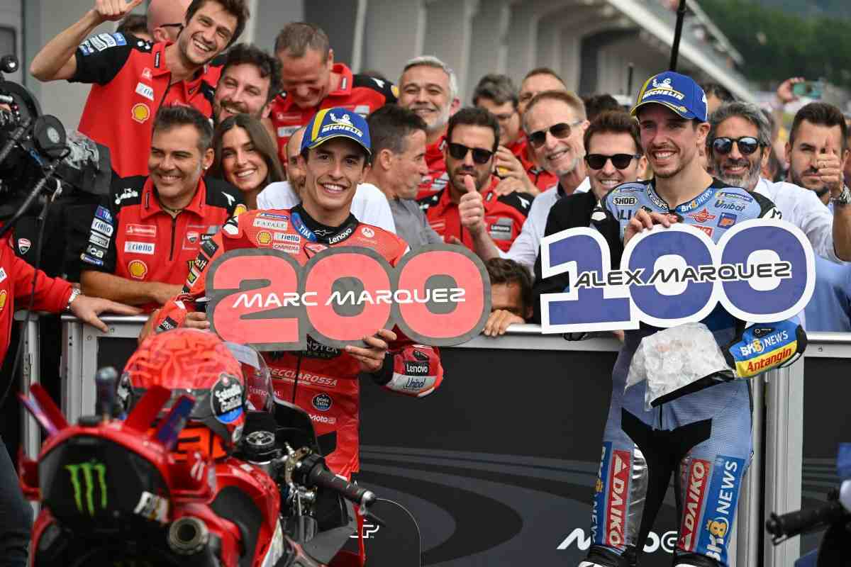 Гонки на выбывание: Маркесы отпраздновали юбилейные старты MotoGP на Sachsenring по праву выживших