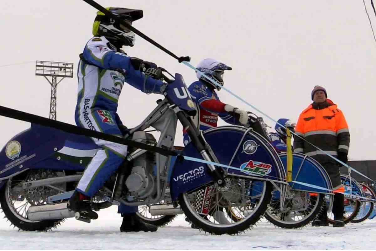 Мотогонки на льду: Все трансляции - 2 этап личного чемпионата России, Каменск-Уральский