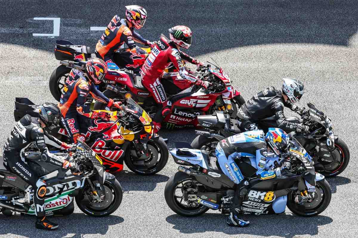 SepangTest: Хроника тестов MotoGP в Сепанге - час за часом