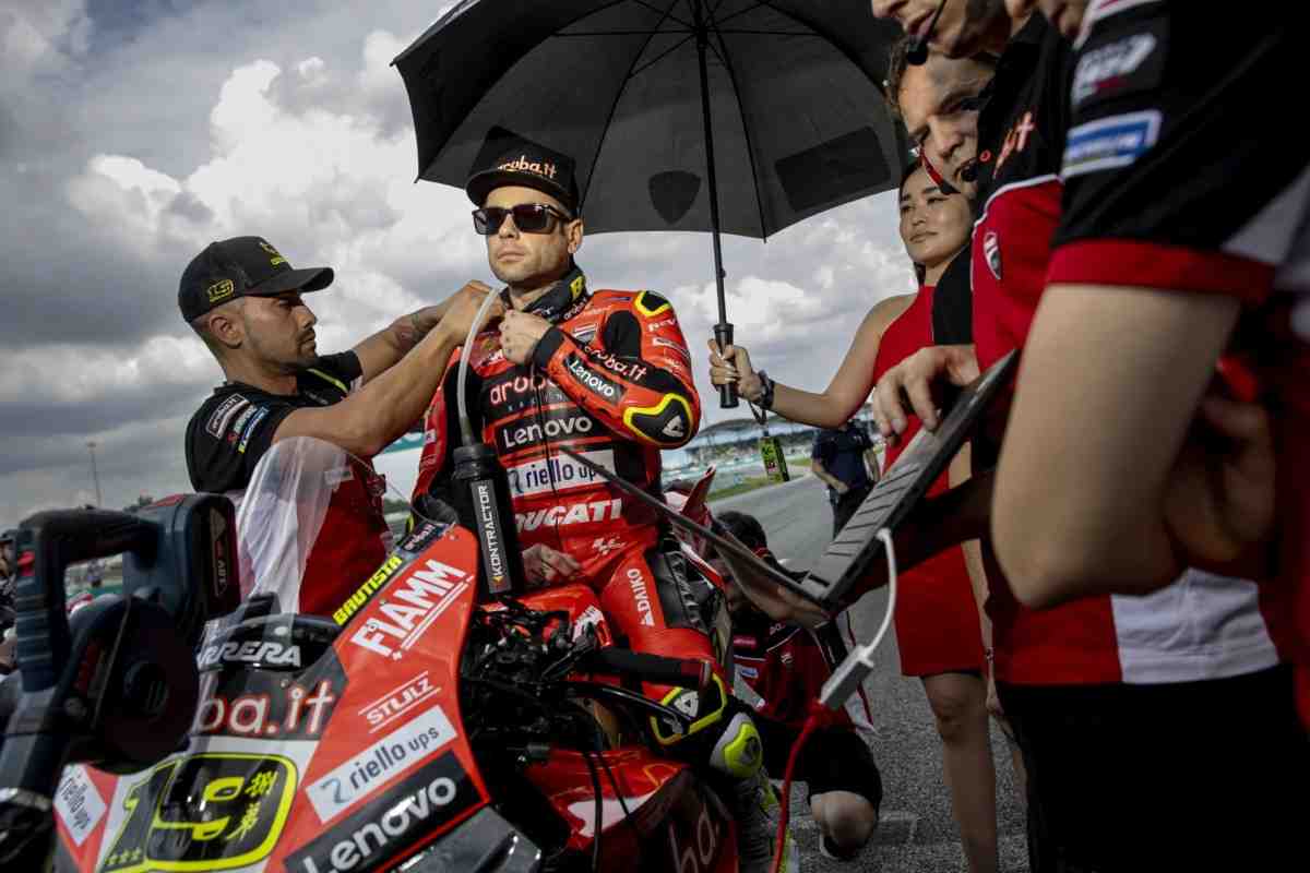 MotoGP: У Альваро Баутисты обнаружили проблемы с позвоночником после Гран-При Малайзии