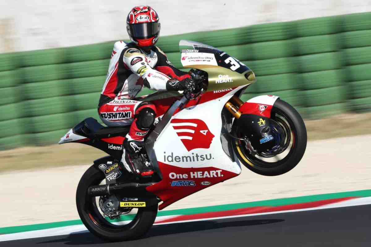 MotoGP Bharat: Азиаты не пустили Педро Акосту на первую позицию FP1 Гран-При Индии в Moto2
