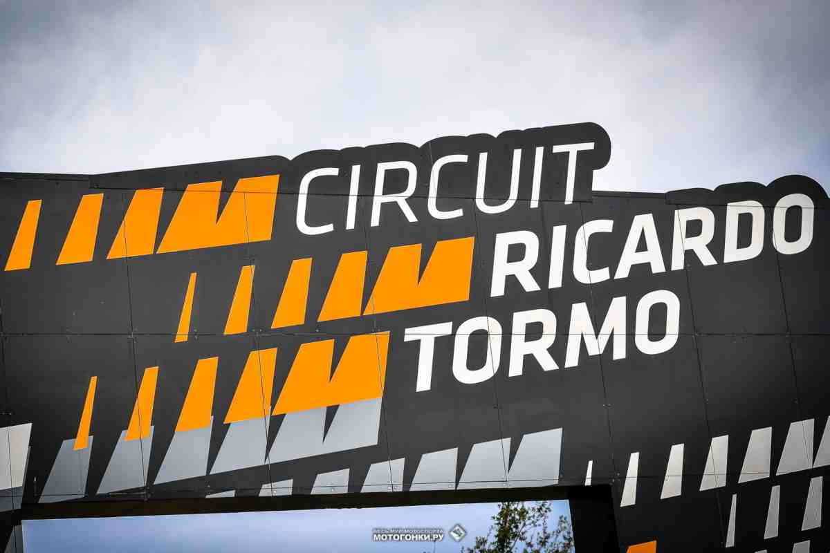 Новый асфальт Ricardo Tormo Circuit - глазами пилотов MotoGP и по версии Michelin