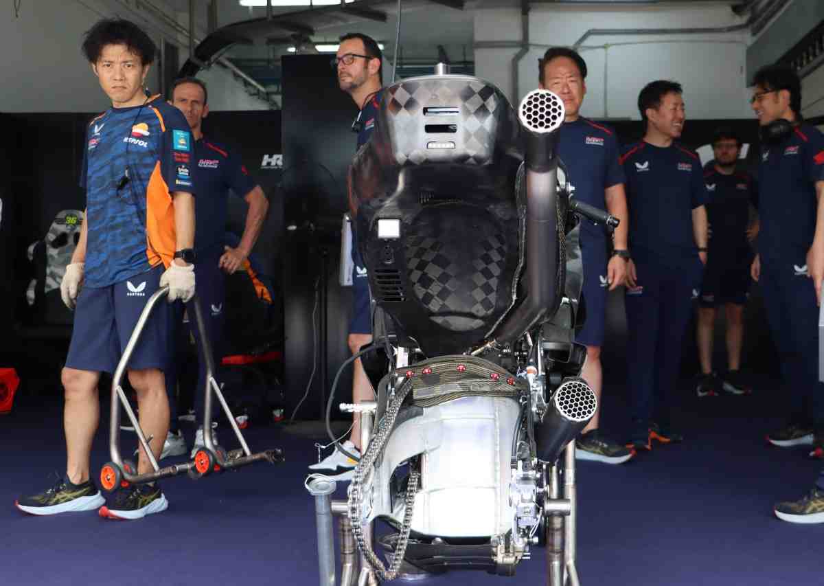 MotoGP 2024: Менеджер Repsol Honda сообщил о срыве плана подготовки к QatarGP из-за форс-мажора