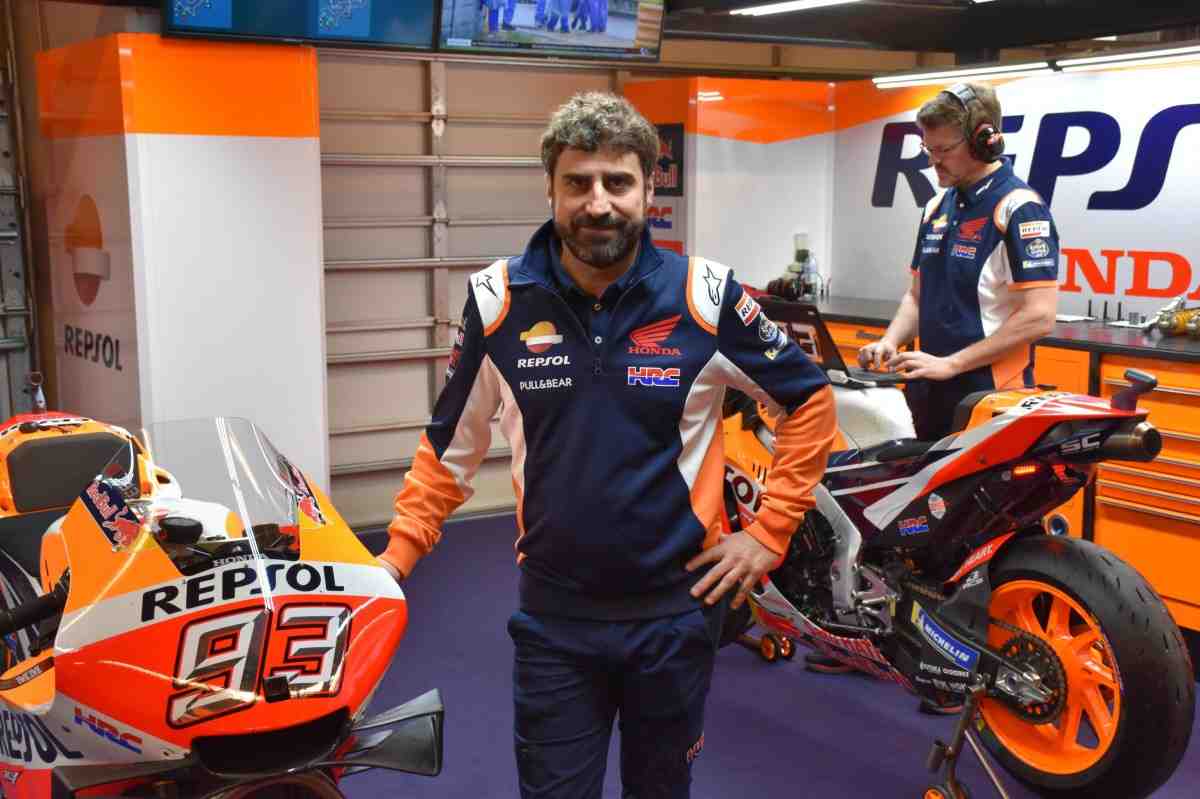 MotoGP: Repsol Honda 2024 - шеф Марка Маркеса перешел к Жоану Миру, кто достался Луке Марини?