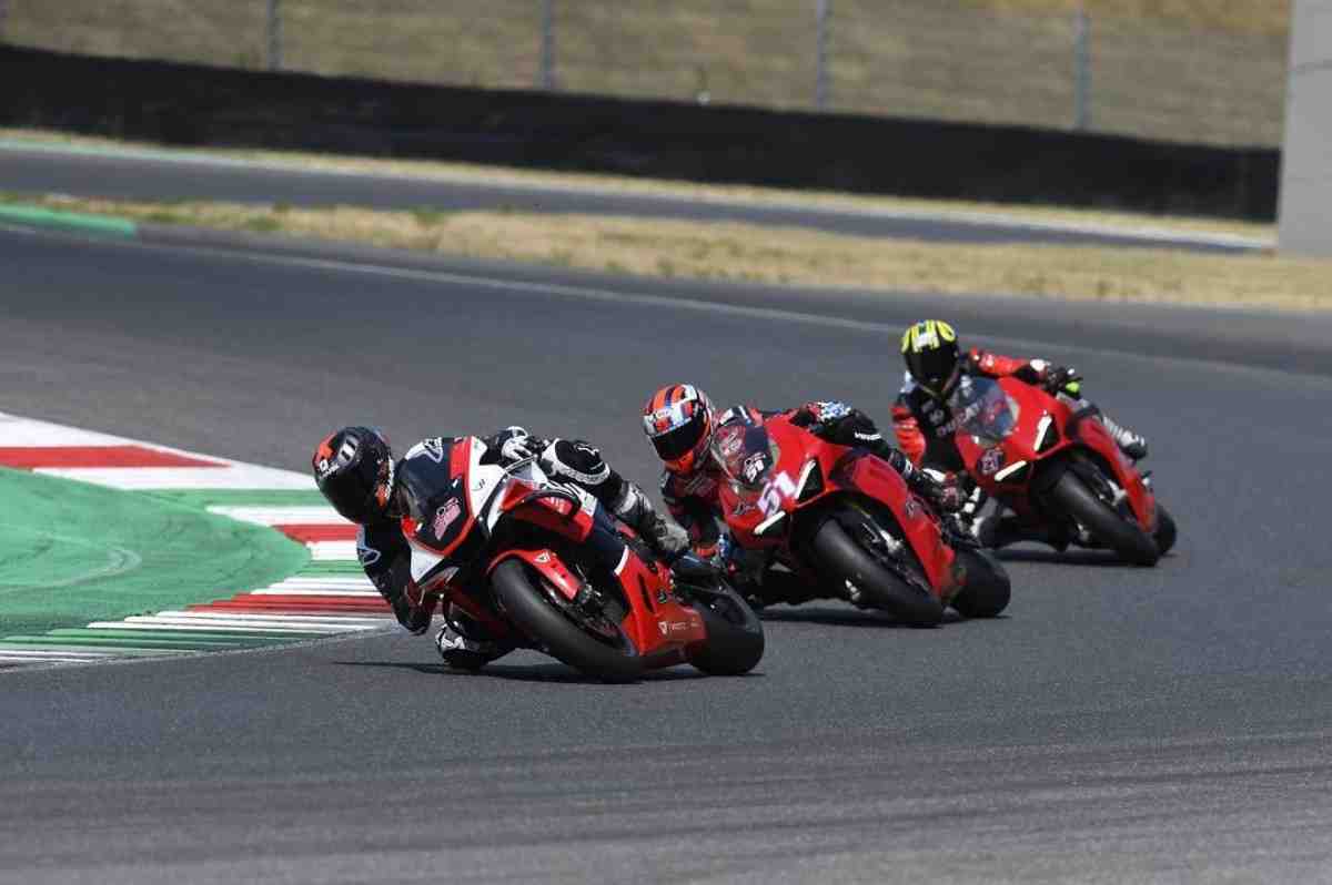 Интересное: Хорхе Лоренцо вернулся в седло прототипа MotoGP на особых тестах Ducati