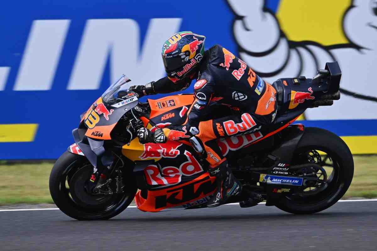 Брад Биндер возглавил ТОП-10 на пути к квалификации Гран-При Японии MotoGP 2023