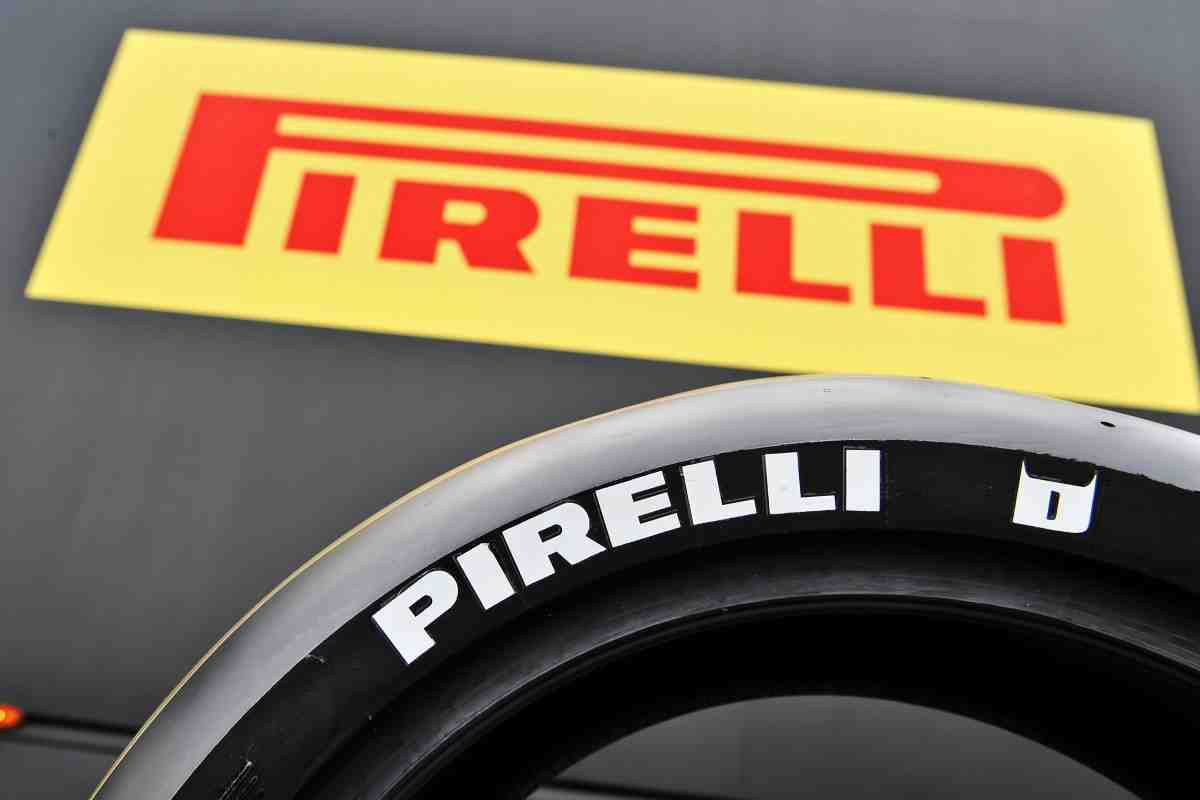 Pirelli     -  Moto2  Moto3