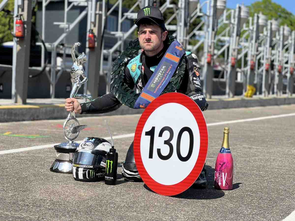 IOMTT 2023: Данлоп одержал 25 побед в карьере и вошел в «клуб 130» после 2-й гонки Supersport TT