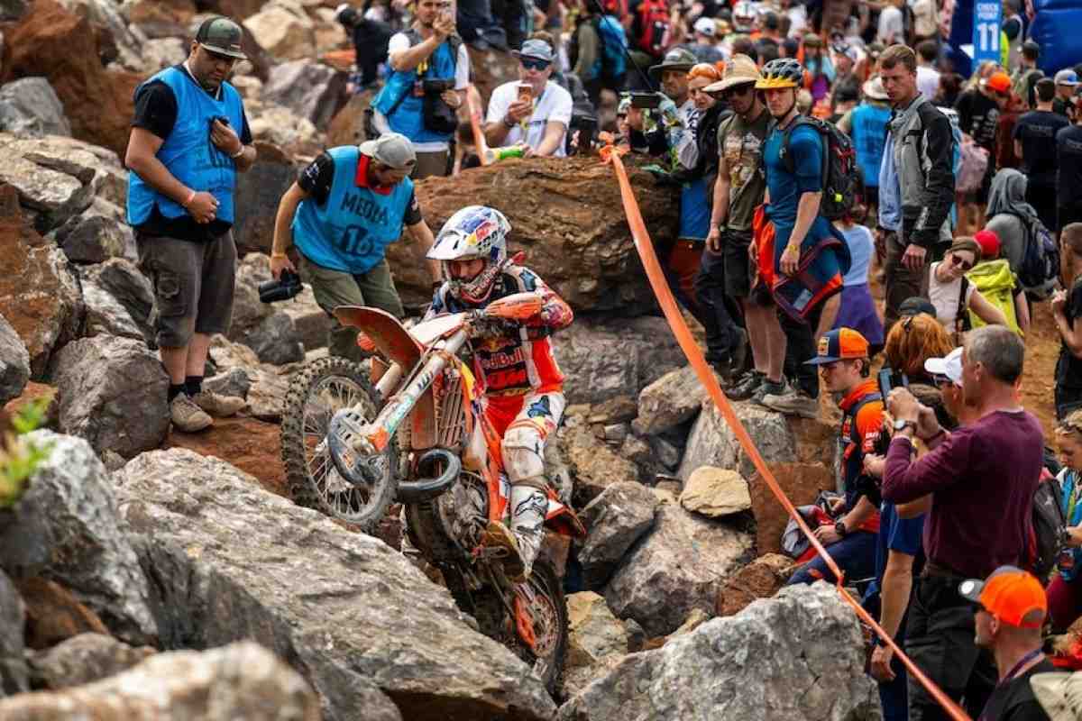 Red Bull Erzbergrodeo 2026: труднейшая гонка Hard Enduro собрала 500 участников и 57000 зрителей